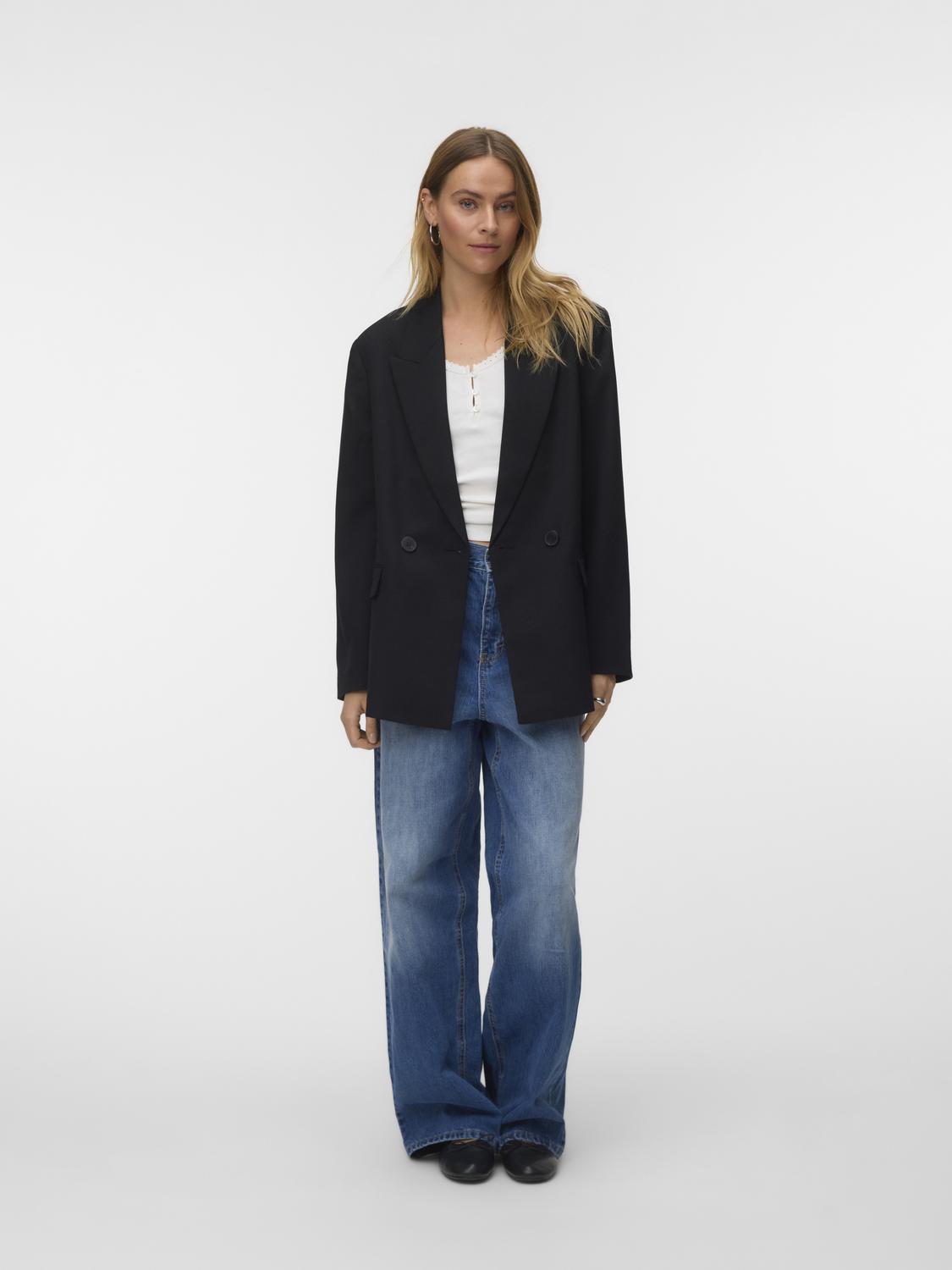 model_shot-front